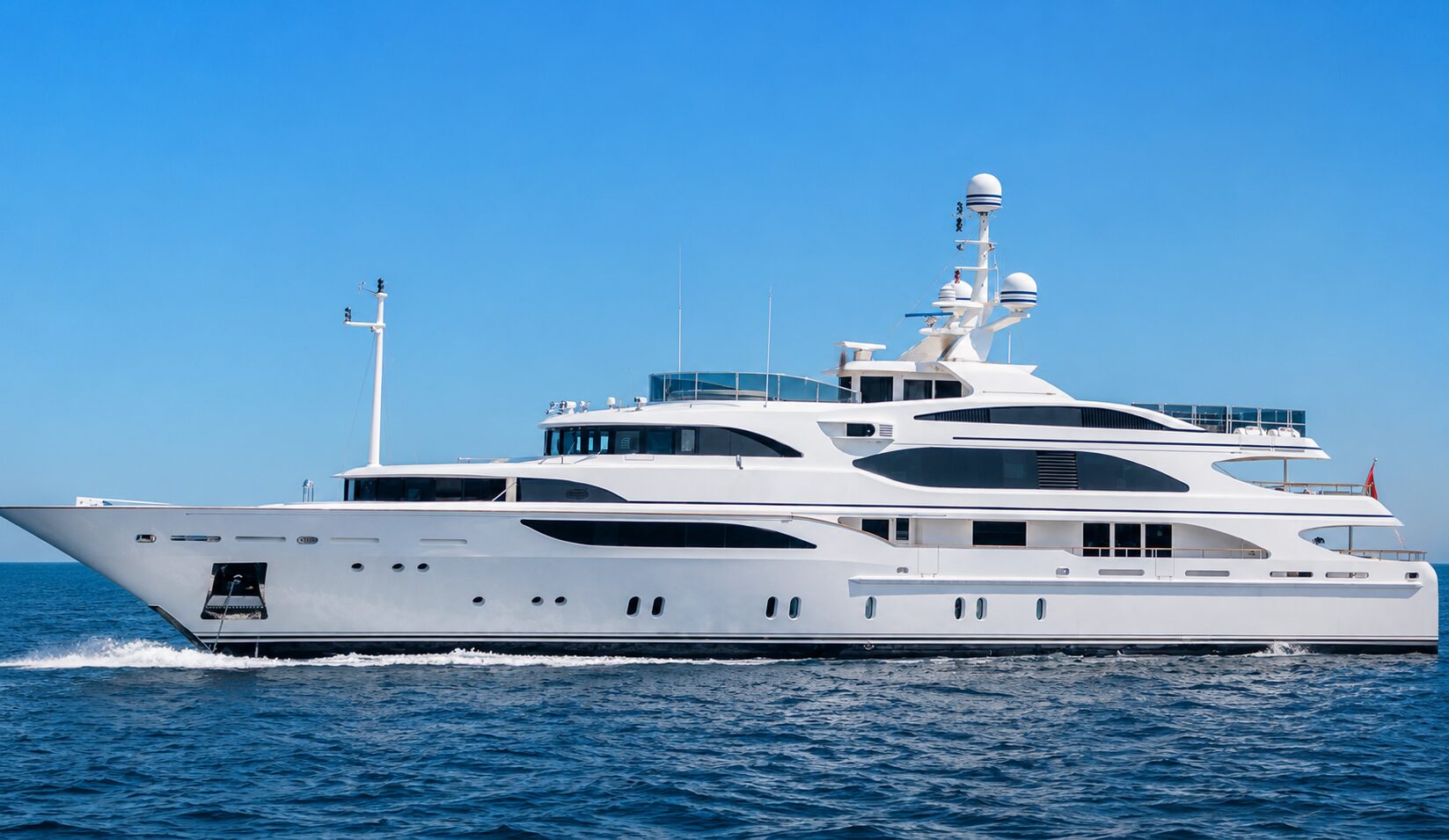 ZAF - A Spacious 200-foot Benetti Superyacht